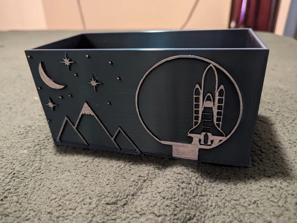 Hộp không gian chủ đề vũ trụ với cảnh vật tuyệt đẹp