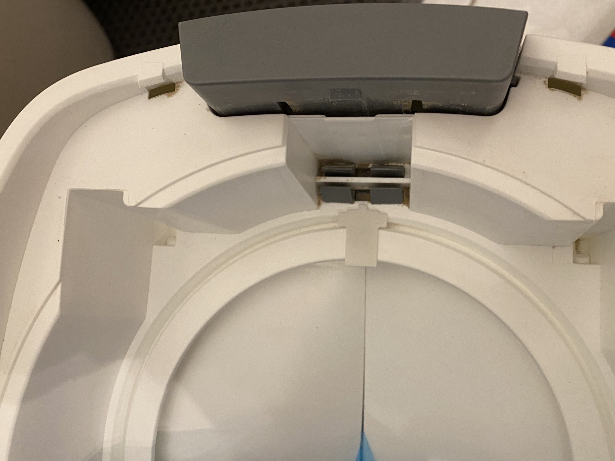 Bộ chuyển đổi cho thùng rác LittyCat sử dụng cartridge bên ngoài