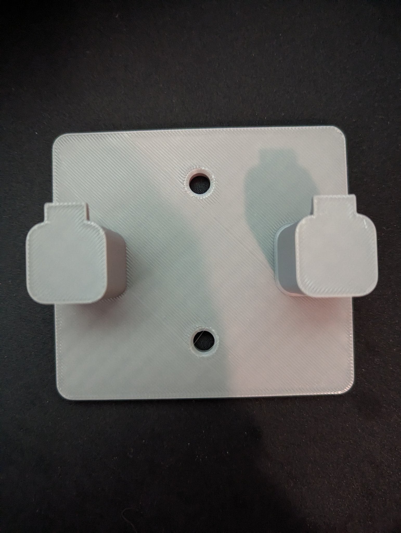 Giá đỡ gắn tường cho ăng-ten Wifi hình tam giác