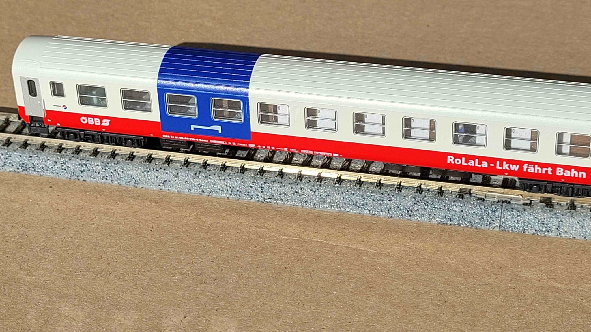 Nội thất cho xe RoLa của KATO trong mô hình N scale