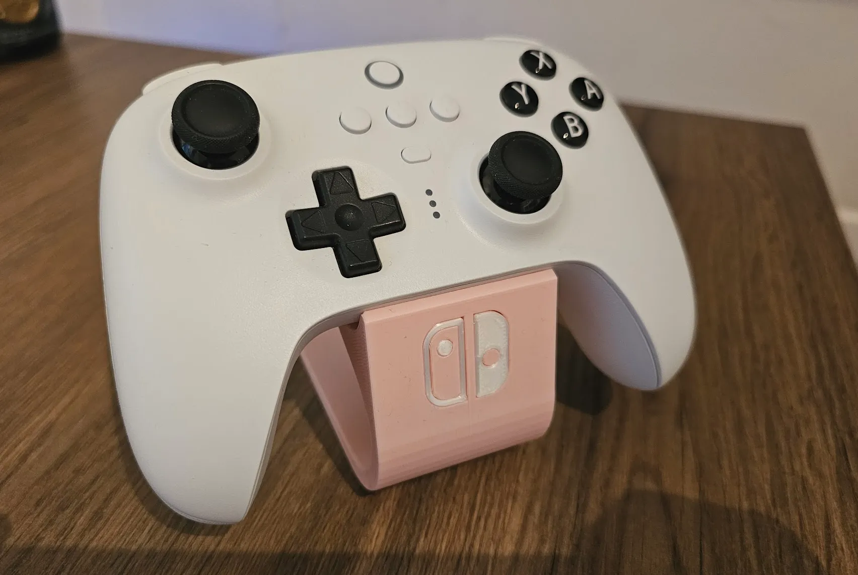 Giá đỡ tay cầm Nintendo Switch có logo