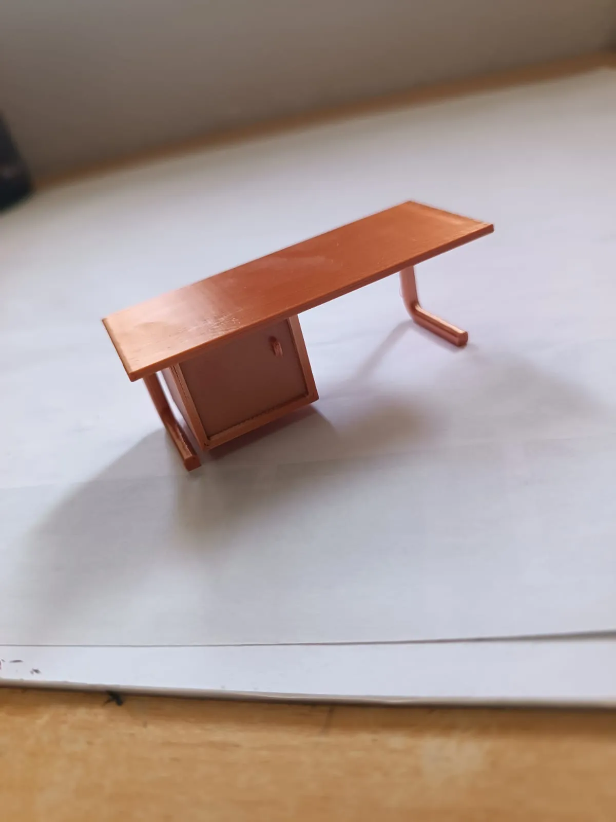 Bàn làm việc mini cho mô hình thu nhỏ