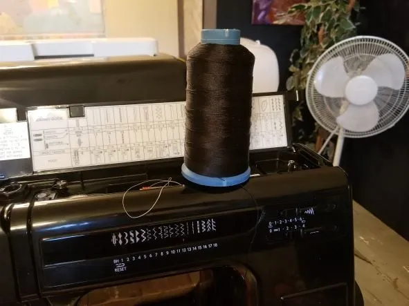 Giá đỡ cuộn chỉ cho máy may Janome HD3000 và HD5000