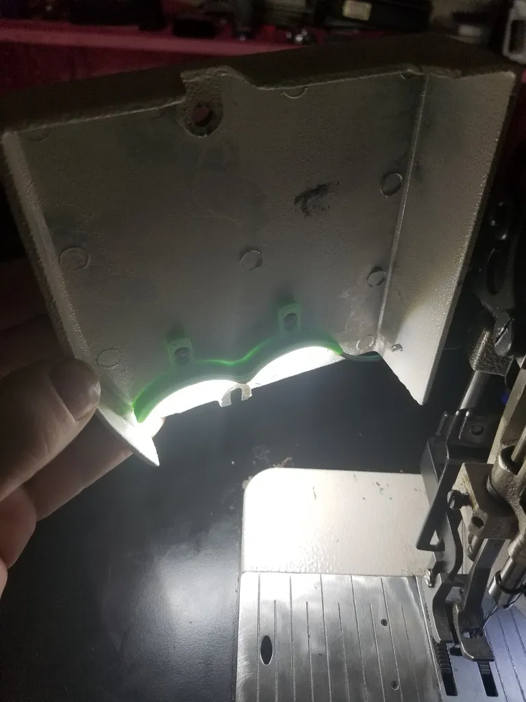 Giá đỡ lắp đặt đèn LED cho máy may Sailrite