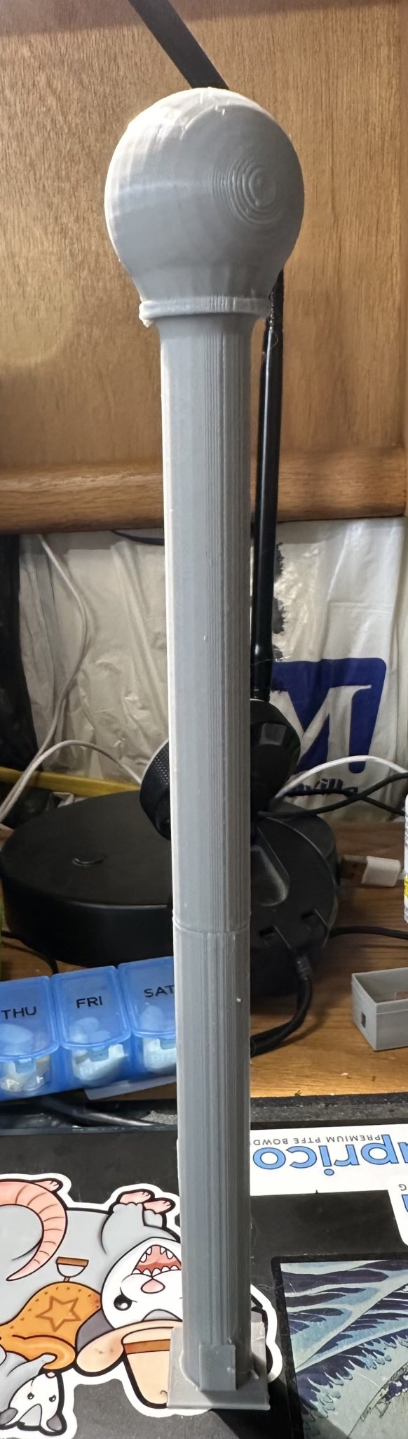 Tháp nước quy mô N không có chỗ dán nhãn