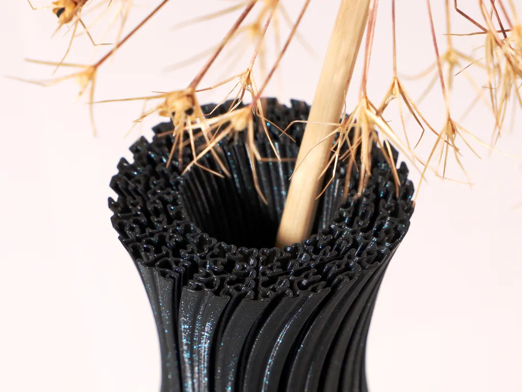 Bình hoa hình dạng đường cong Hilbert