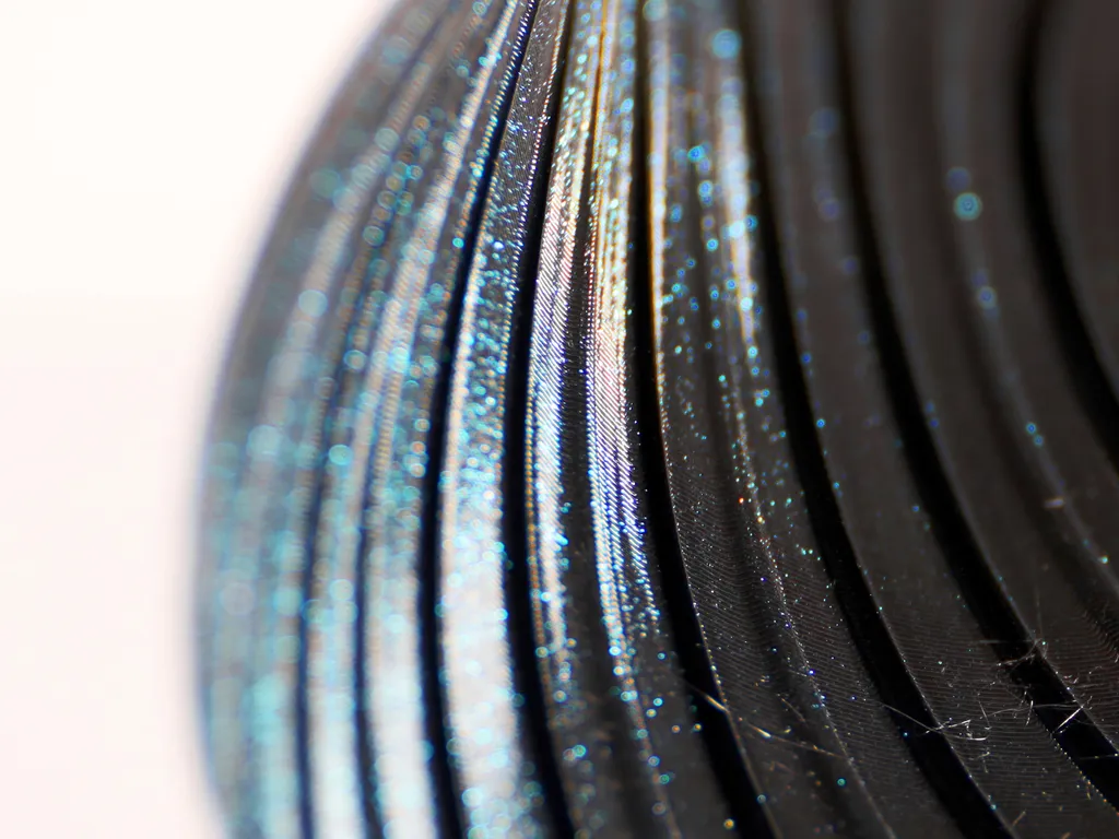 Bình hoa hình dạng đường cong Hilbert