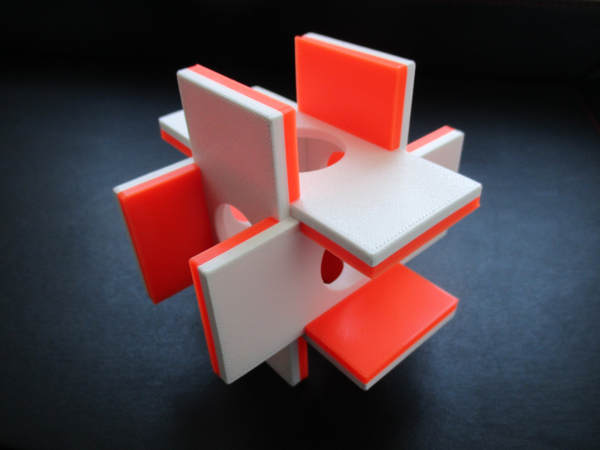 Câu đố trí tuệ bằng gỗ kiểu Nhật Bản