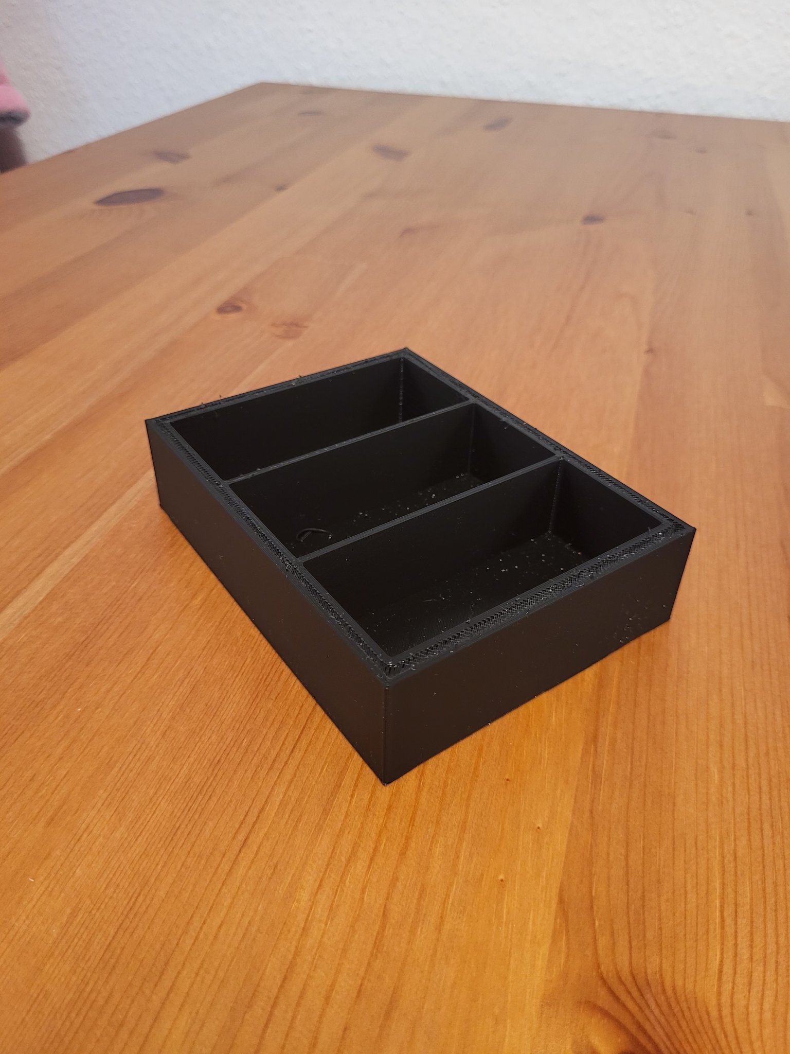 Hộp lưu trữ thuốc và đồ nhỏ gọn