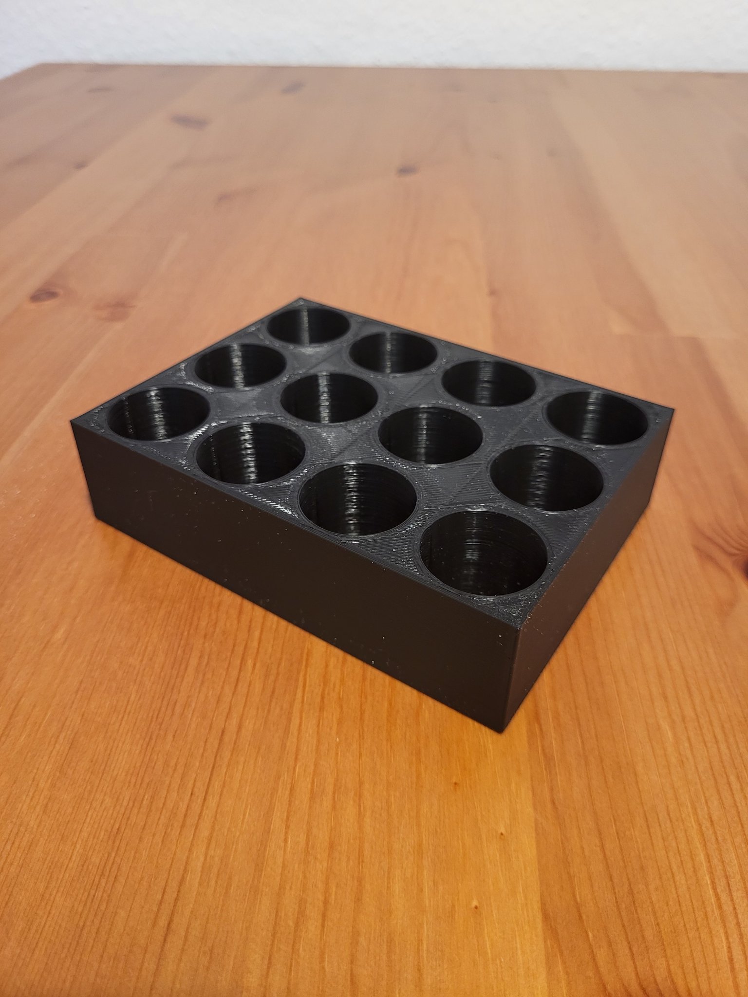 Giá đỡ lưu trữ chai NeoNail với kích thước 119,5x90x30