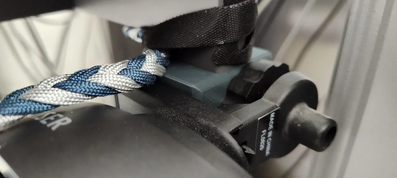 Giá đỡ tai nghe cho bàn Ikea Alex