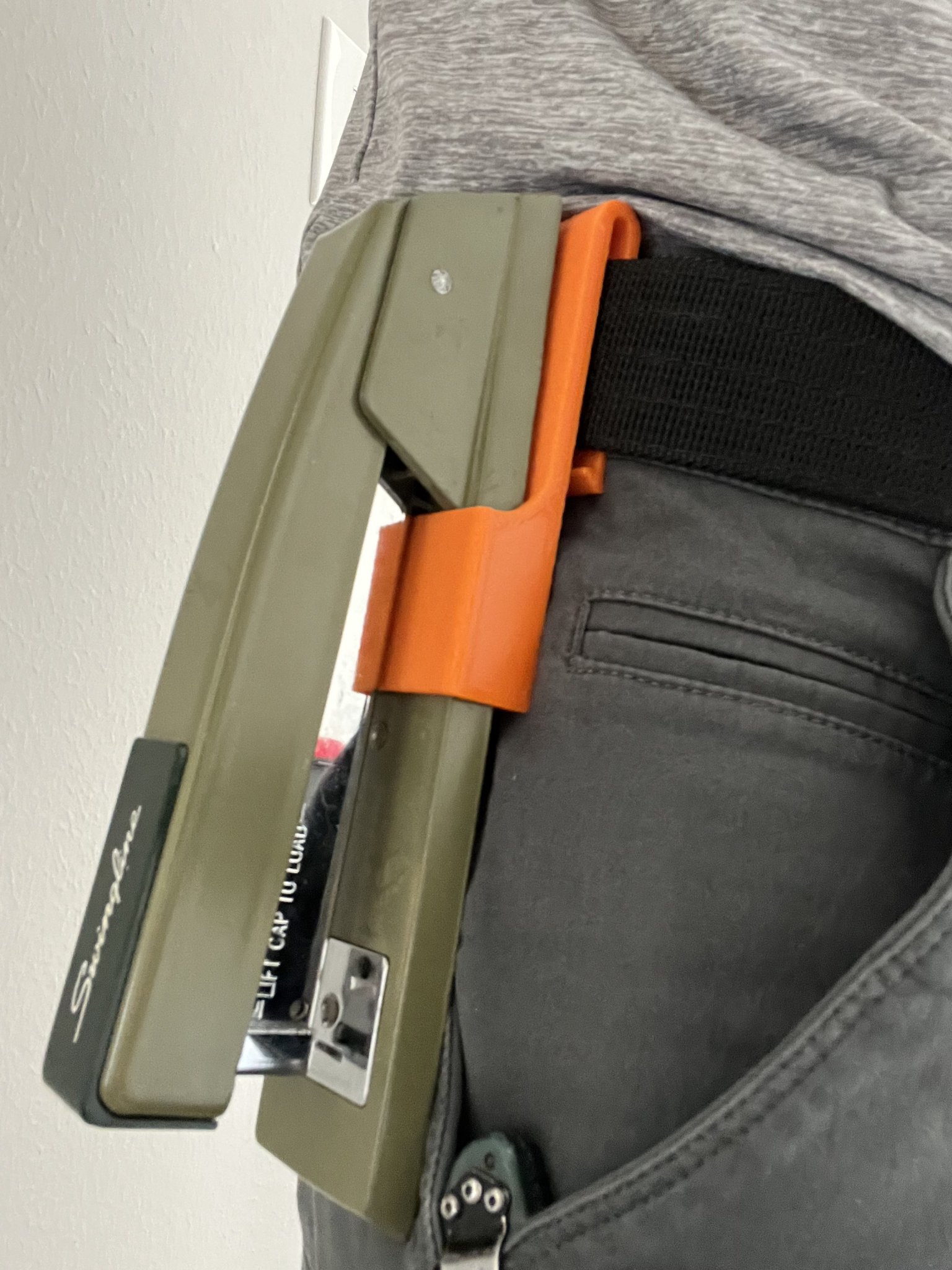 Giá đỡ bấm ghim Swingline cho thắt lưng