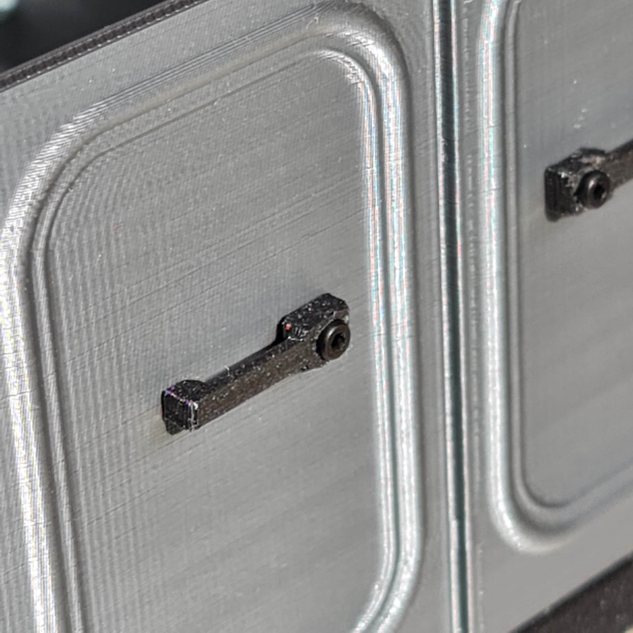 Tay nắm cửa tỉ lệ 1/10 cho mô hình xe kéo