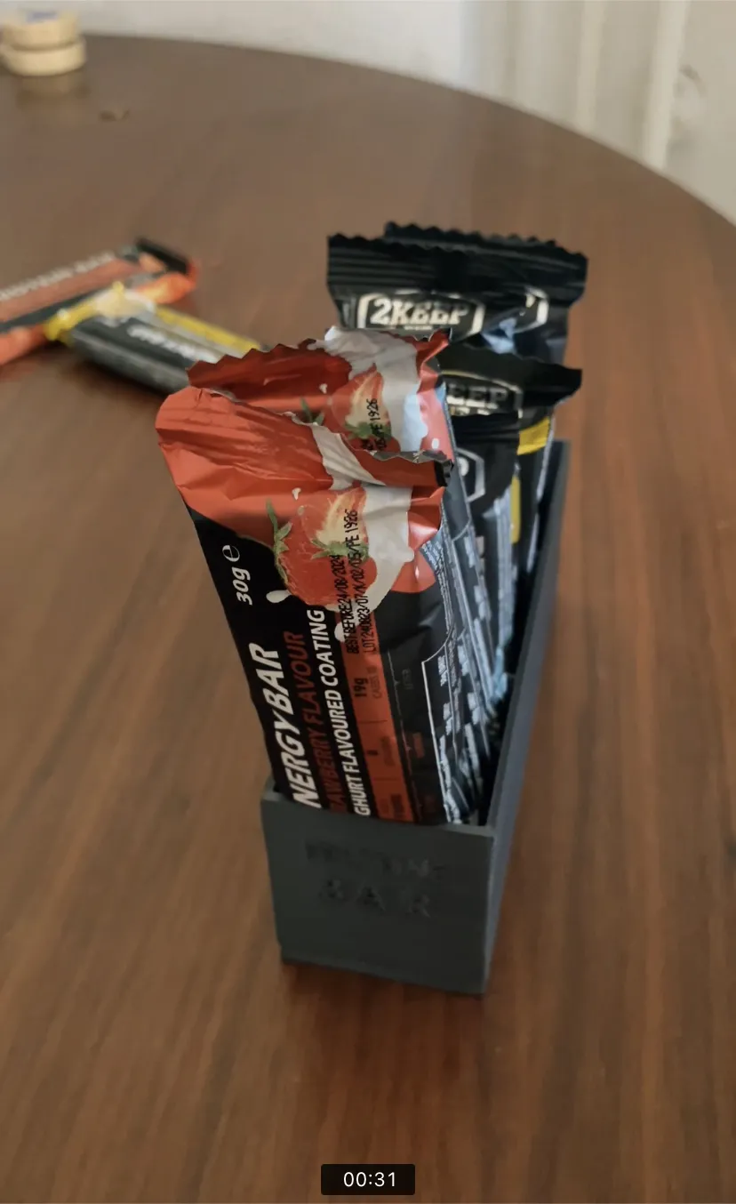 Hộp tổ chức đồ ăn nhẹ Protein Bar cho Action