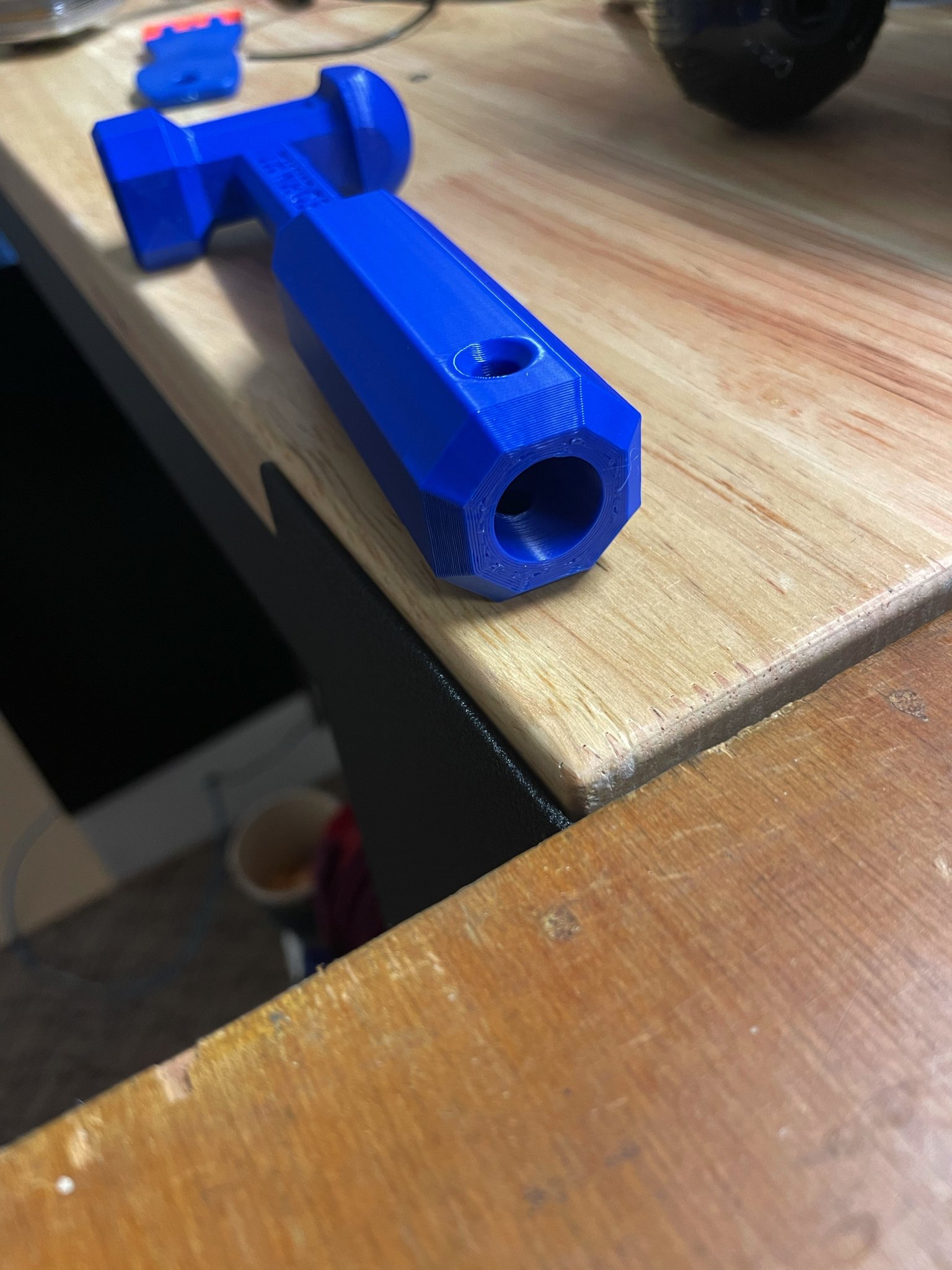 Búa Thwack với tay cầm rỗng tiết kiệm filament