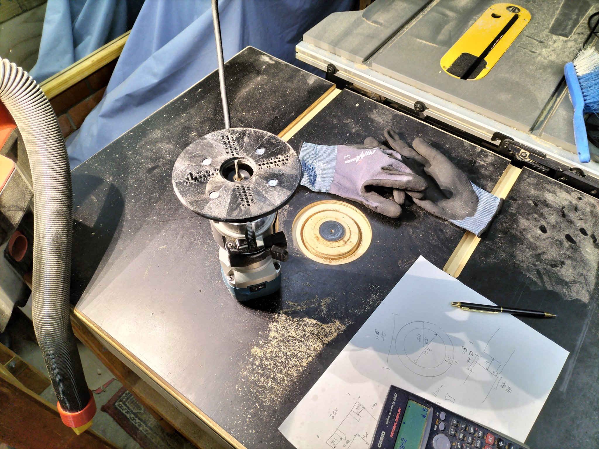 Giá đỡ cắt vòng Makita với bán kính 20-50mm