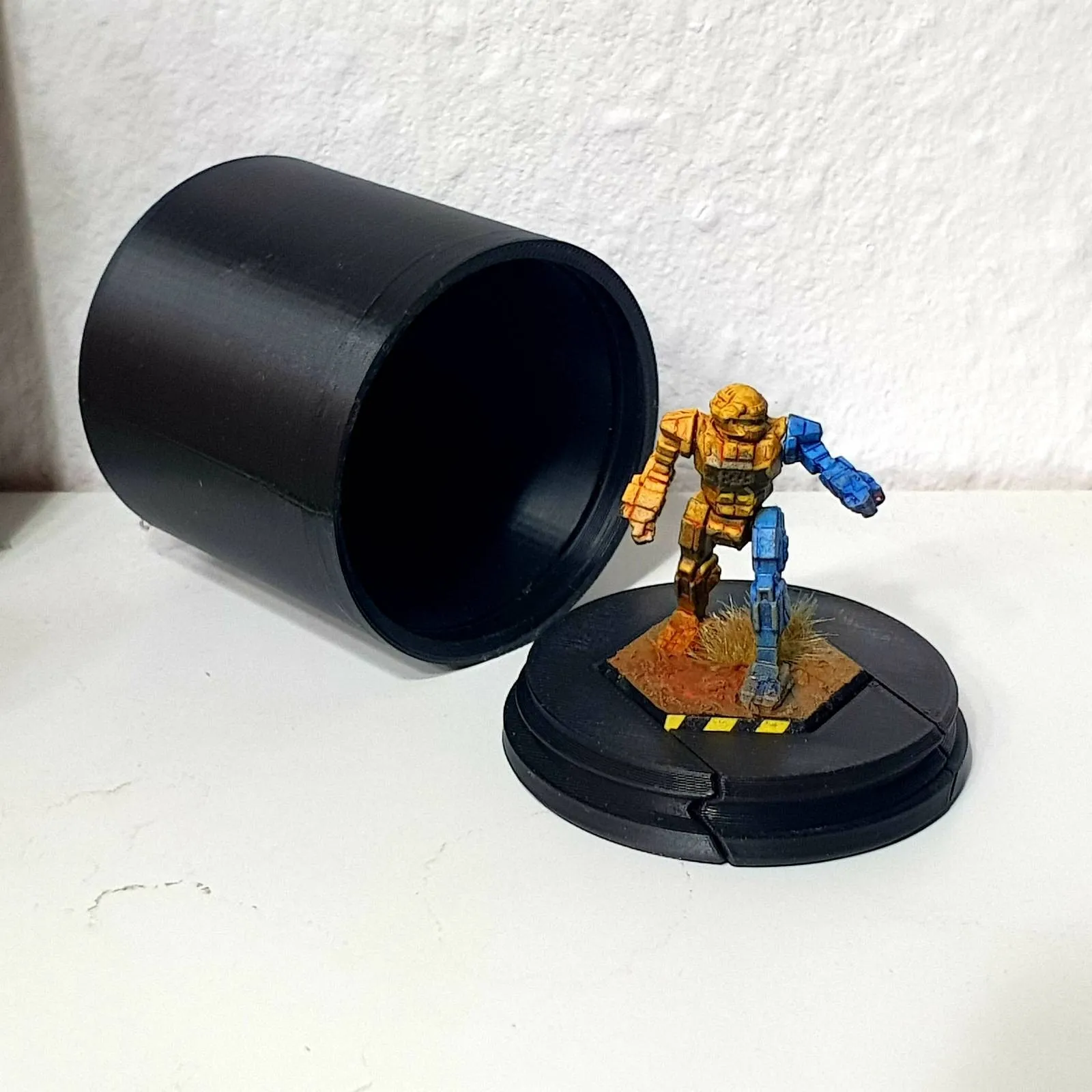 Hộp bảo vệ Mech cho mô hình Battletech miniatures