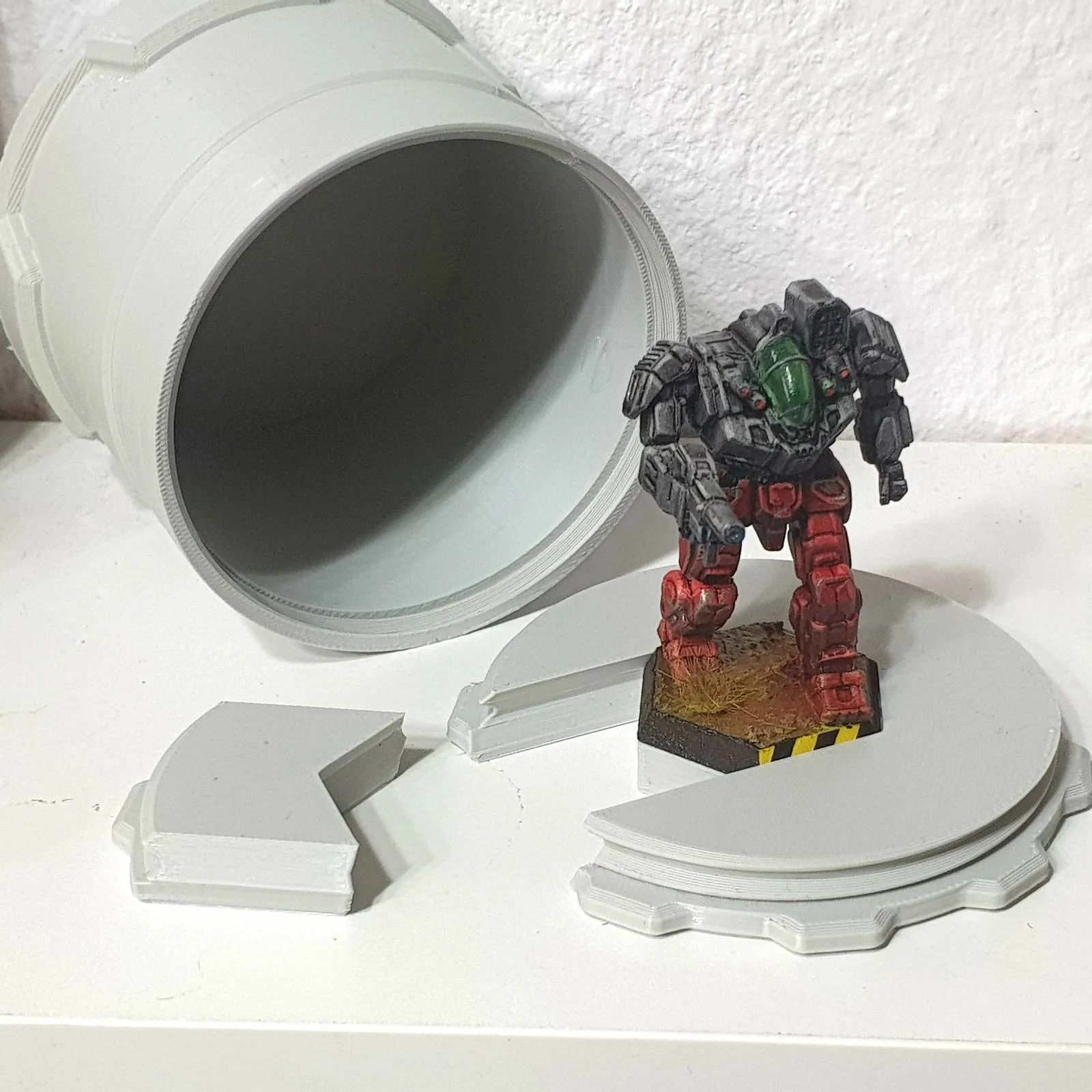 Hộp bảo vệ Mech cho mô hình Battletech miniatures