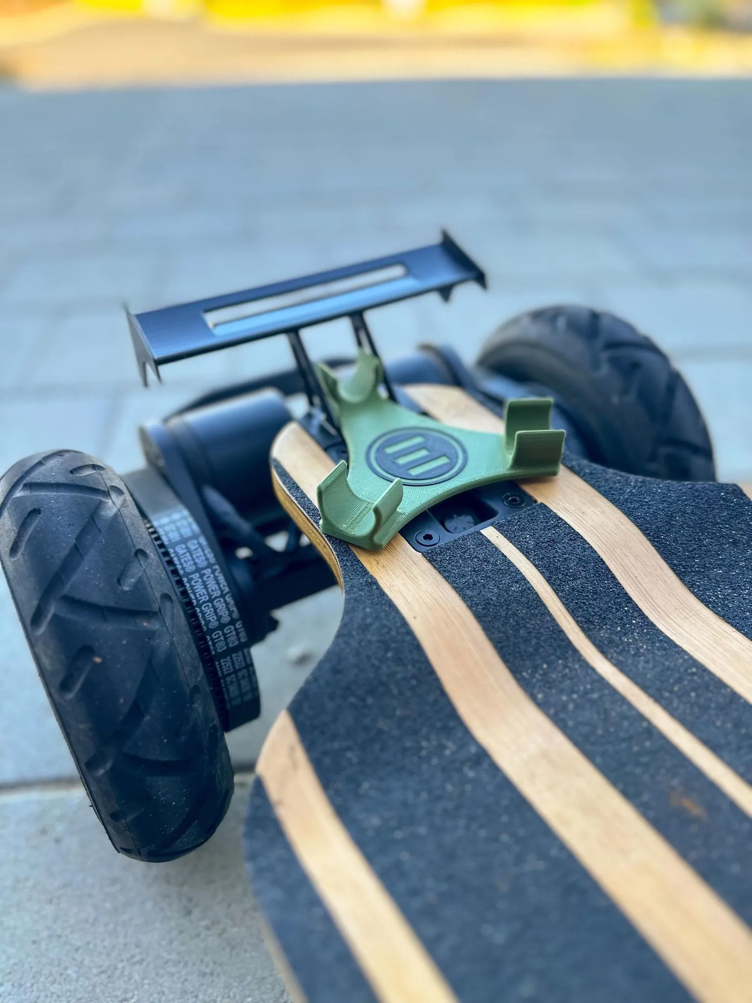 Giá đỡ công cụ Y cho ván trượt Evolve