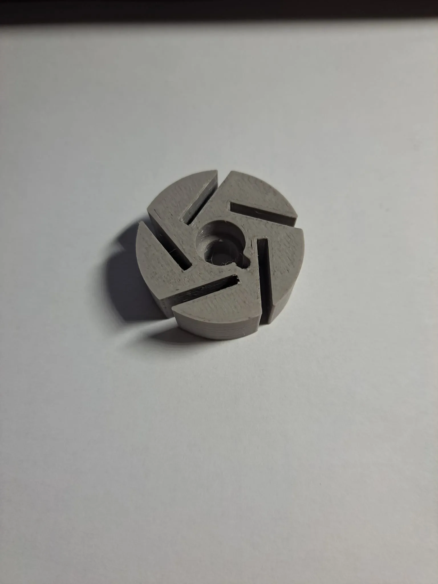 Bánh quạt bơm chân không ô tô OEM 8E0927317