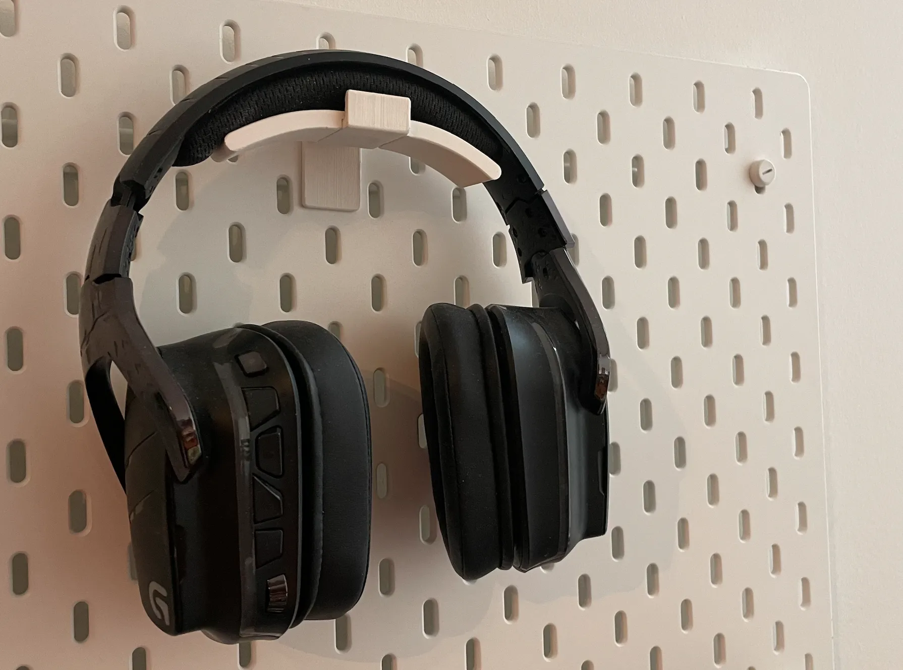 Giá đỡ tai nghe Skadis với móc treo tiện lợi