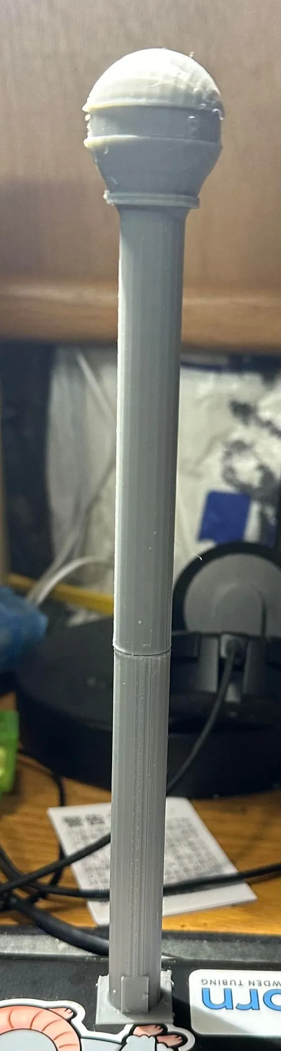 Tháp nước tỷ lệ N với chỗ cho nhãn thị trấn