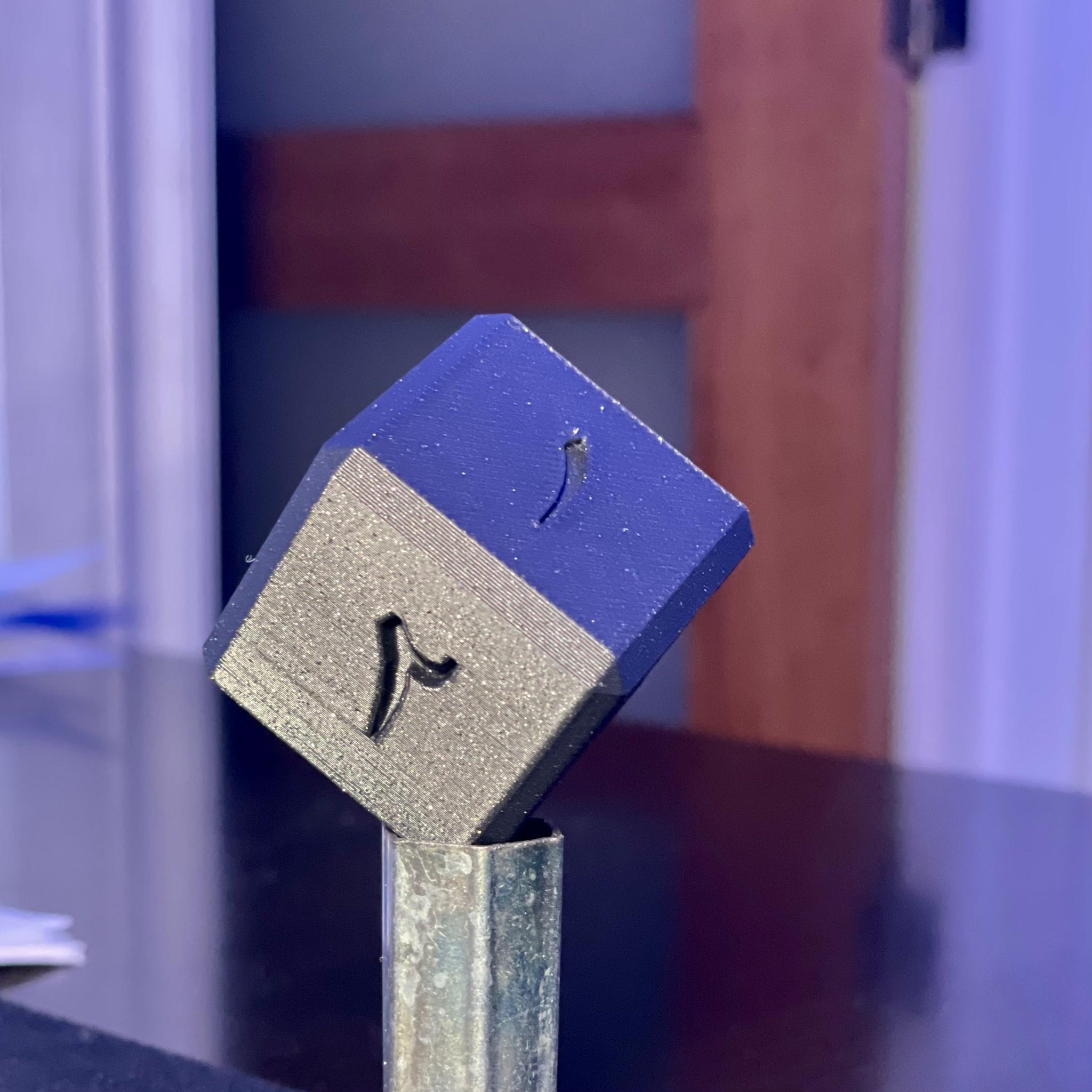 Khối hiệu chuẩn với 6 độ sâu khác nhau để kiểm tra in 3D