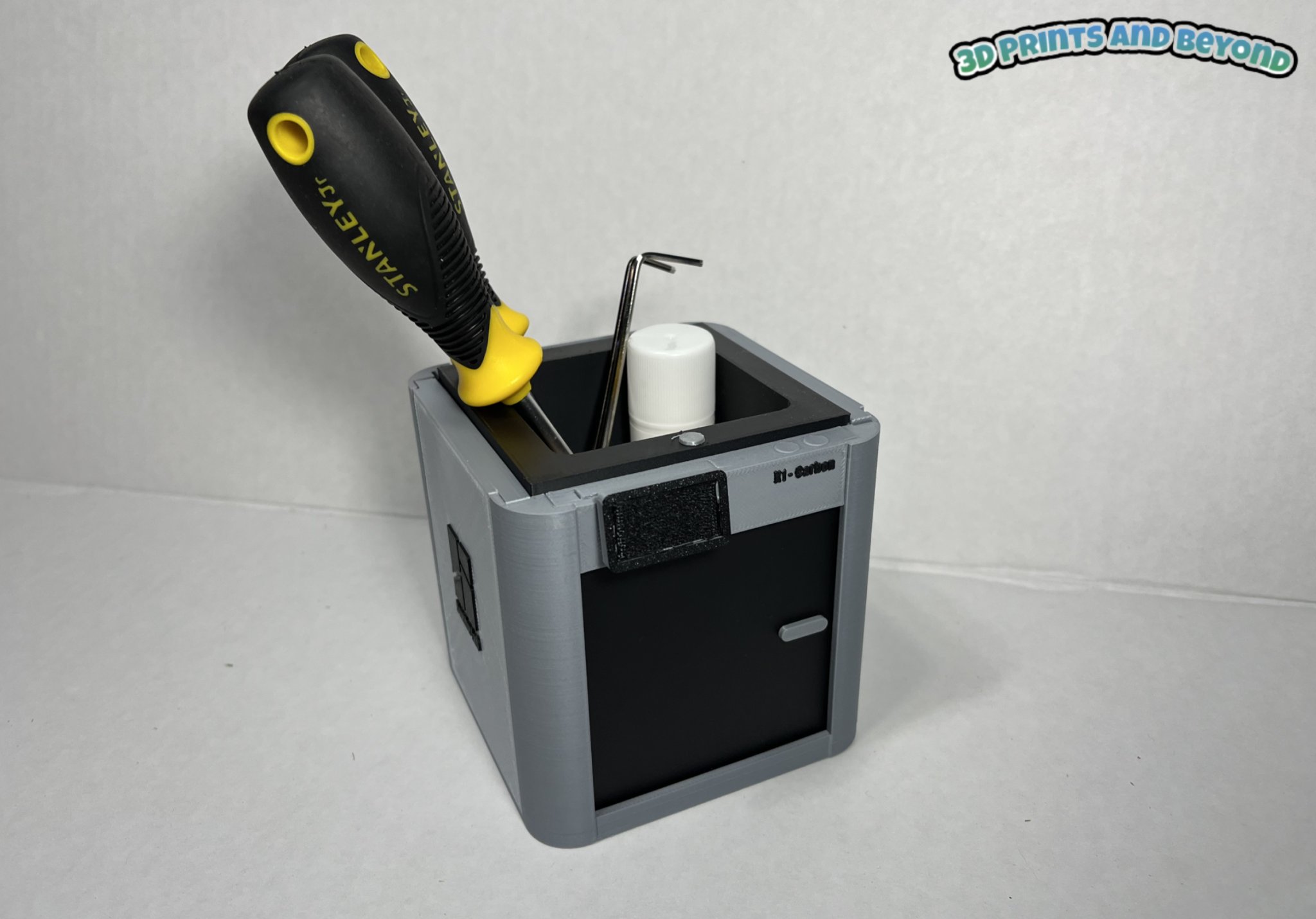 Giá đỡ để bàn Bambu Lab X1C thiết kế độc đáo