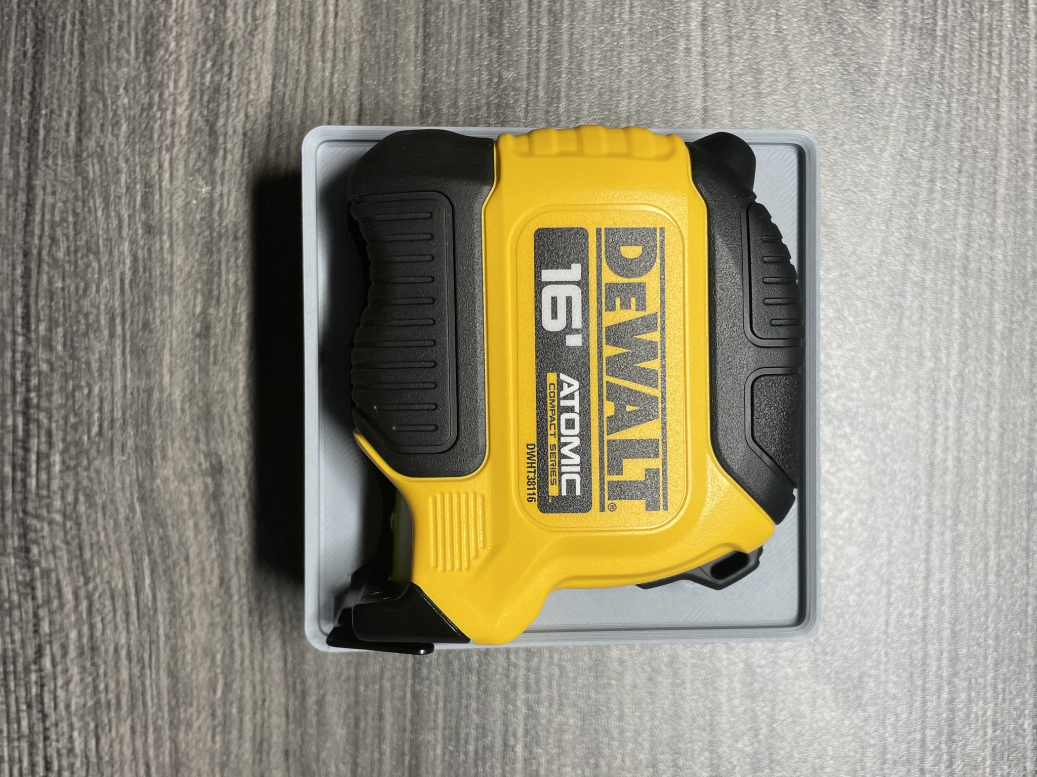 Giá đỡ thước dây Atomic 16' Dewalt kiểu Gridfinity