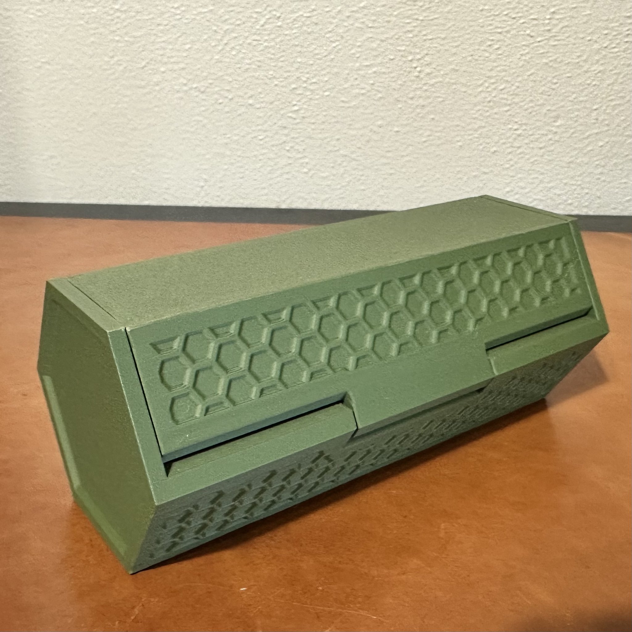 Hộp đa năng HexBox với thiết kế hình lục giác