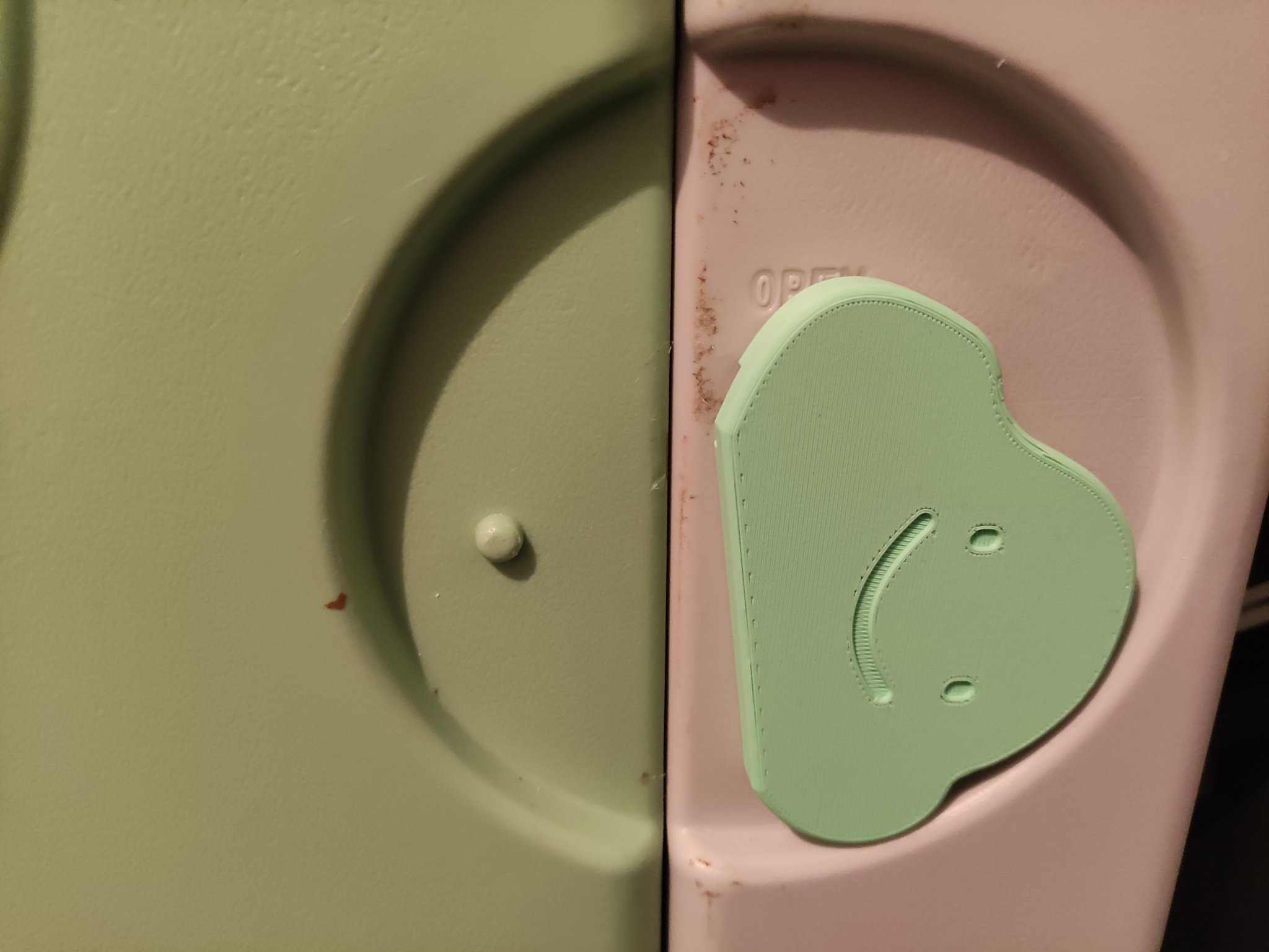 Khóa thay thế cho công viên trẻ em