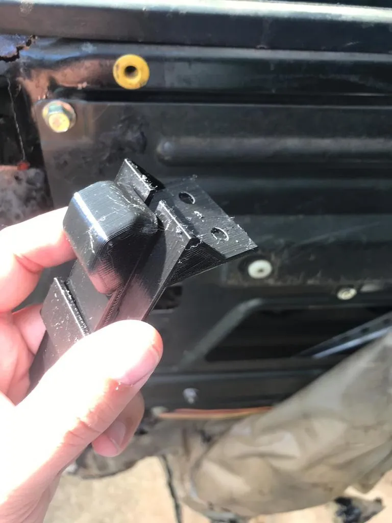 Pino khóa cửa cho Land Rover Defender