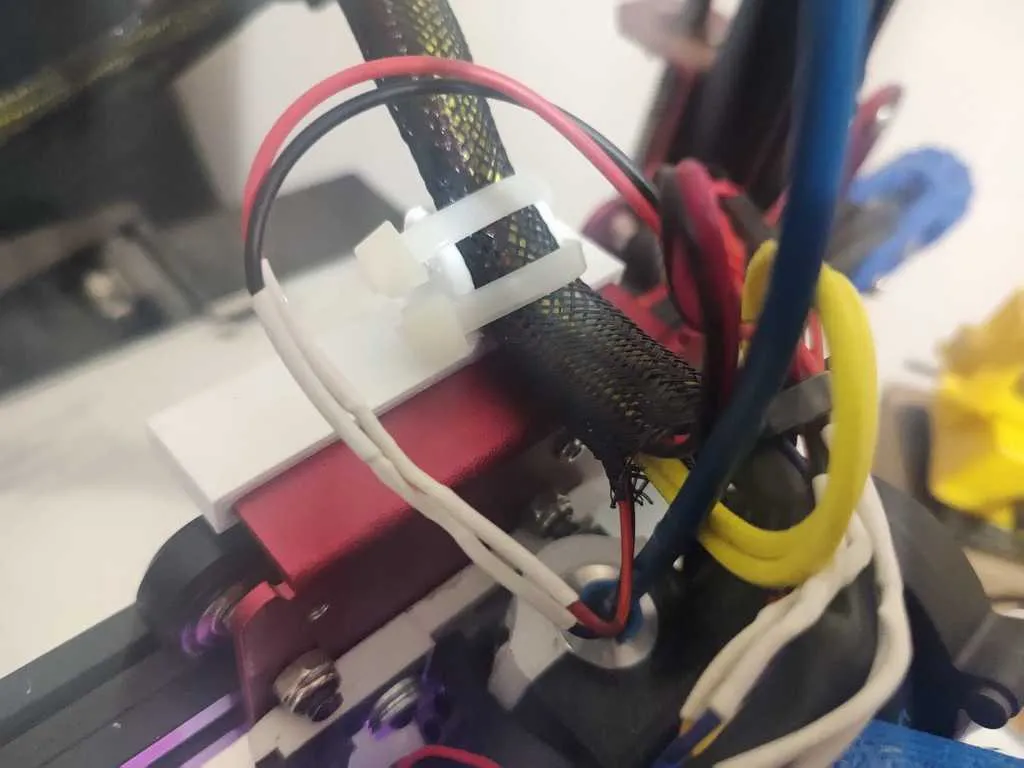 Giá đỡ cáp cho đầu nóng CR-10S Pro