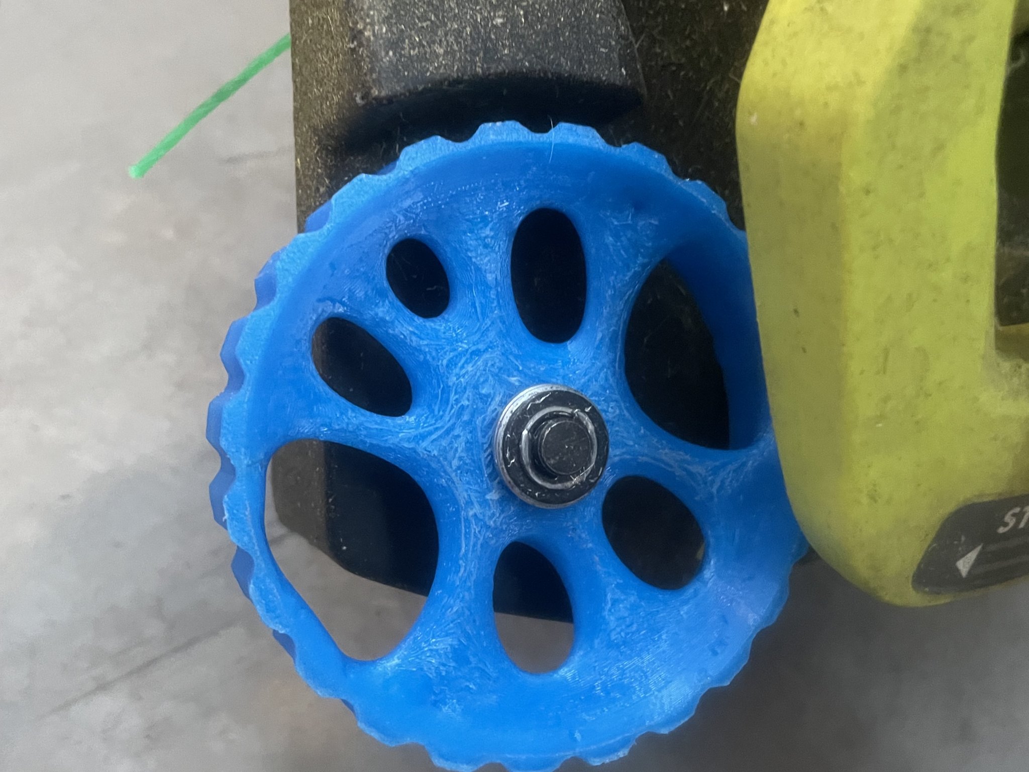 Bánh xe thay thế cho máy cắt cỏ Ryobi 40v