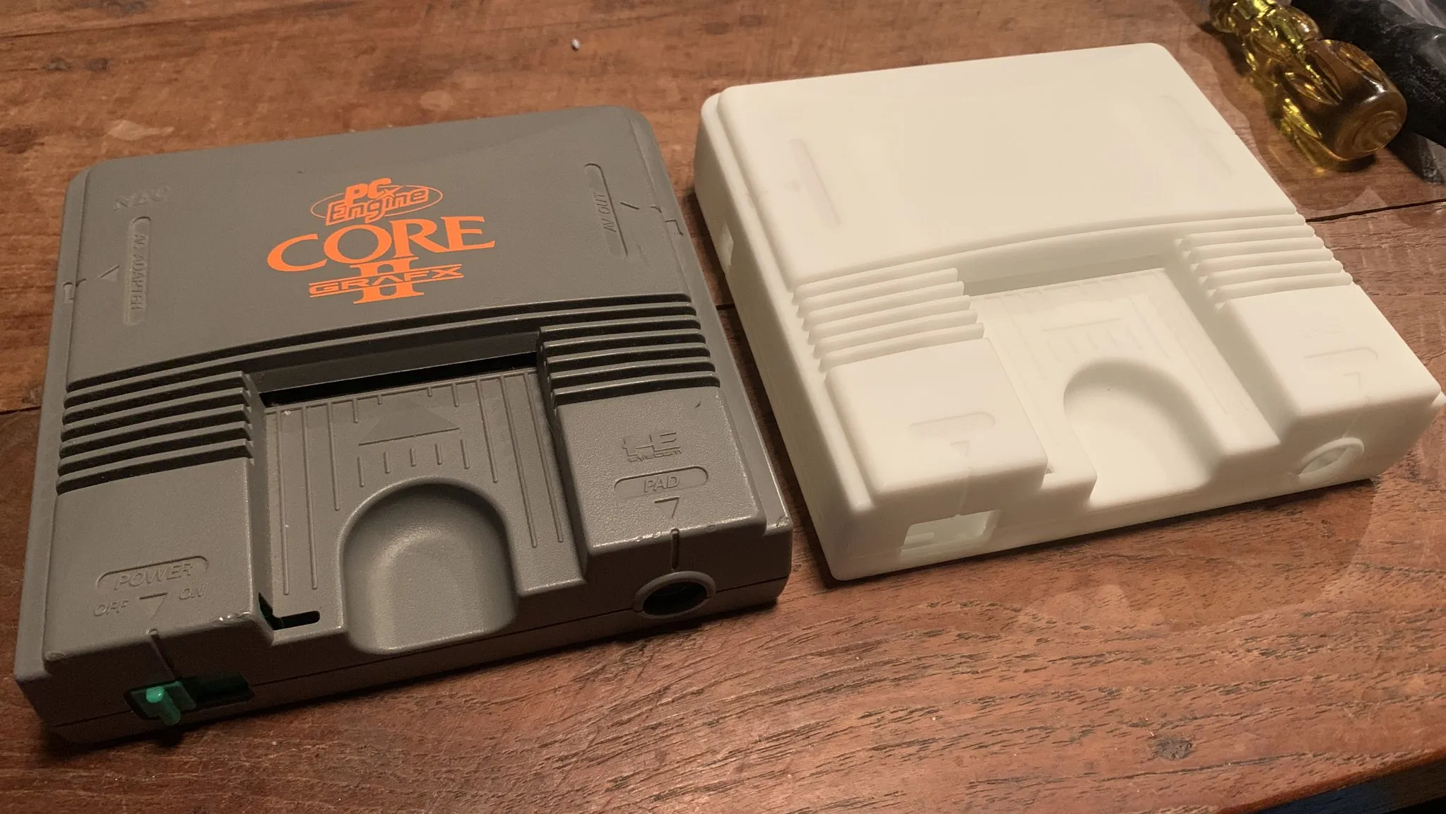 Vỏ thay thế NEC CoreGrafx 2 (PC Engine) tỉ lệ 1:1