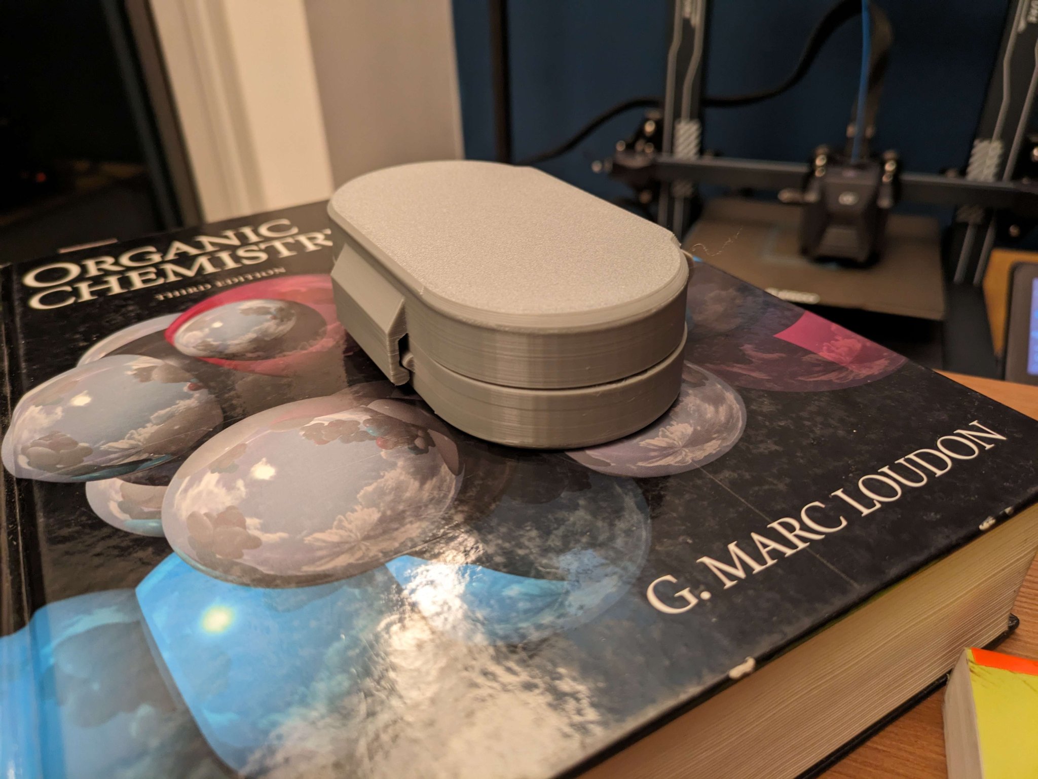 Vỏ chuột Logitech Pebble gập in-place