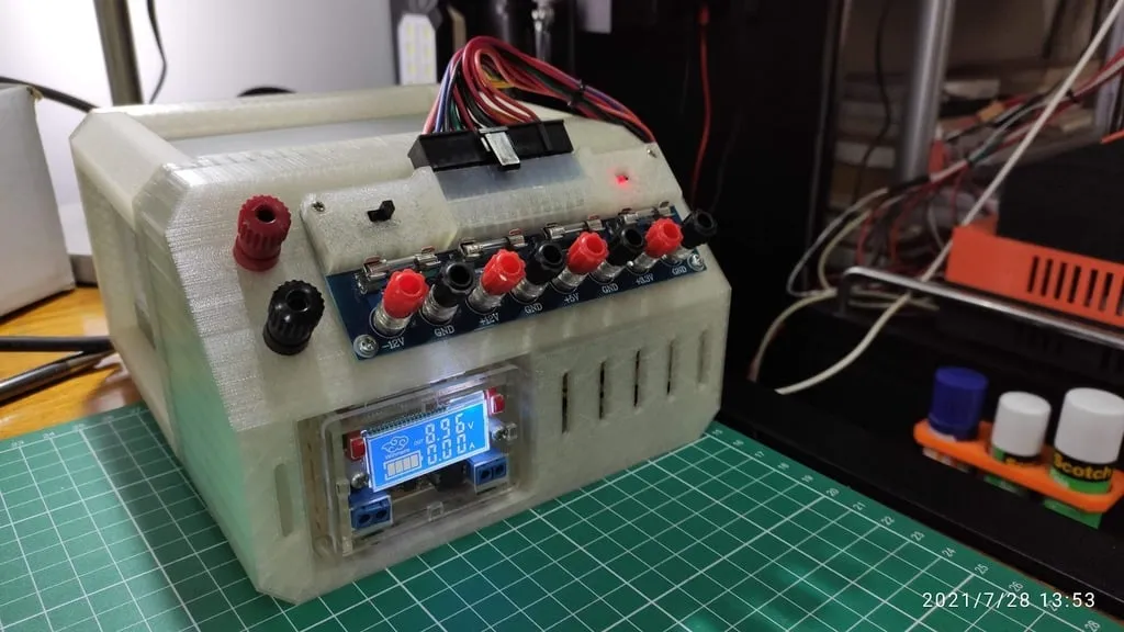 Mặt trước sử dụng XH-M229 và module tăng/giảm cho nguồn ATX