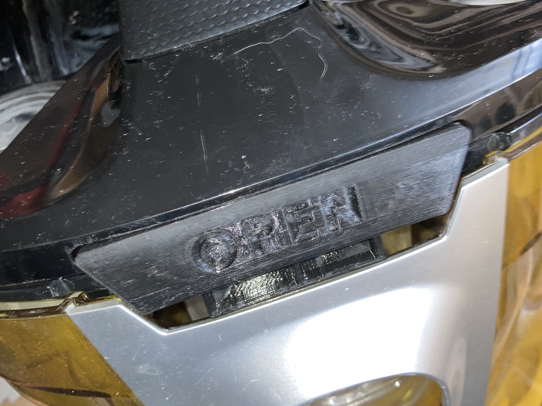 Kẹp khóa nắp máy hút bụi Rowenta Silence Force RO8341