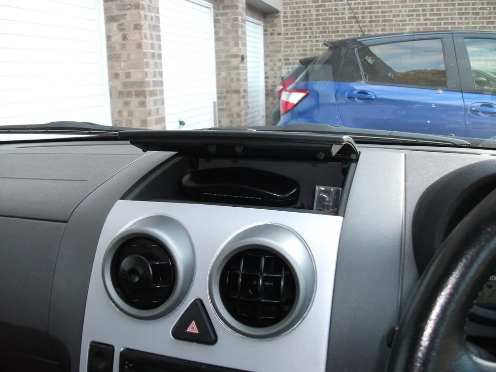 Giá đỡ điện thoại ô tô phức tạp cho Ford Fusion UK