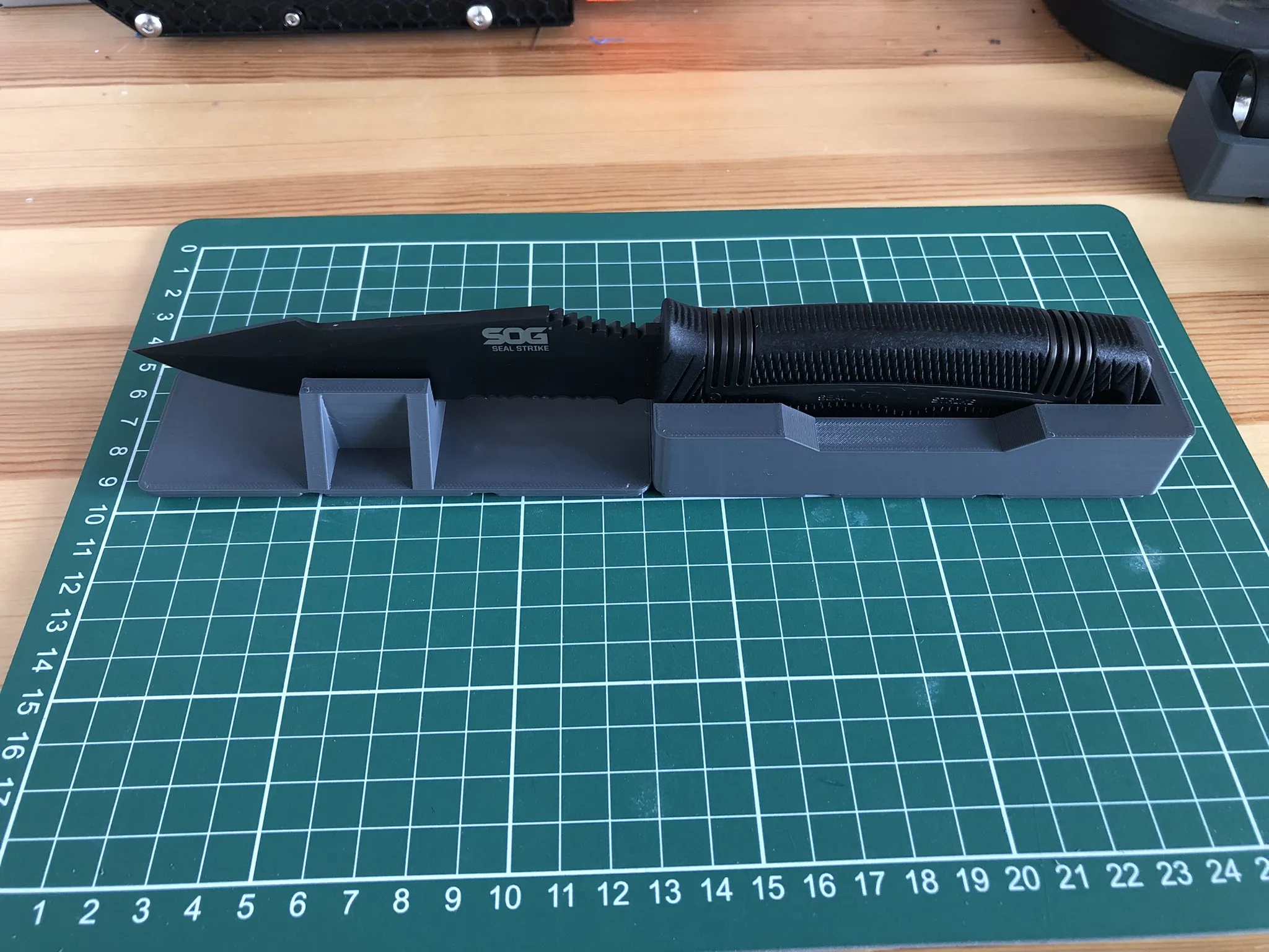 Giá đỡ dao SOG 1x5 Gridfinity