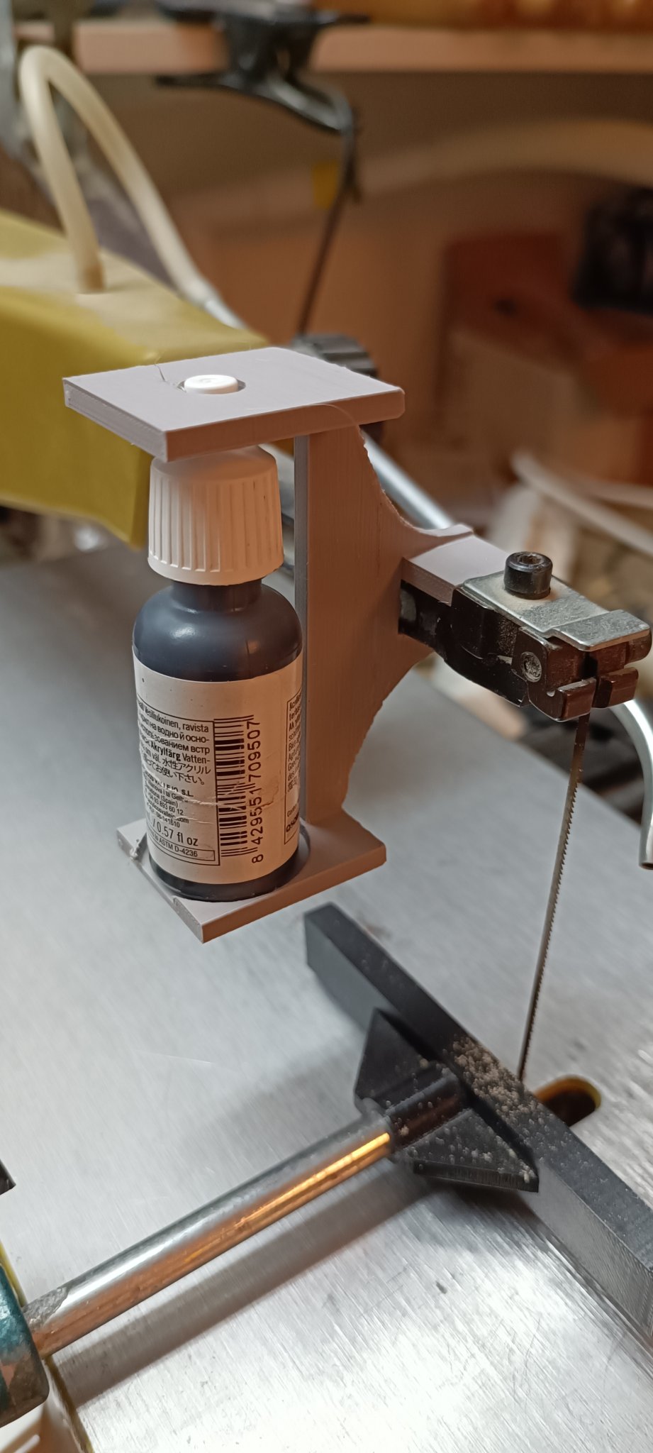 Giá đỡ máy lắc sơn cho chai Vallejo 17ml