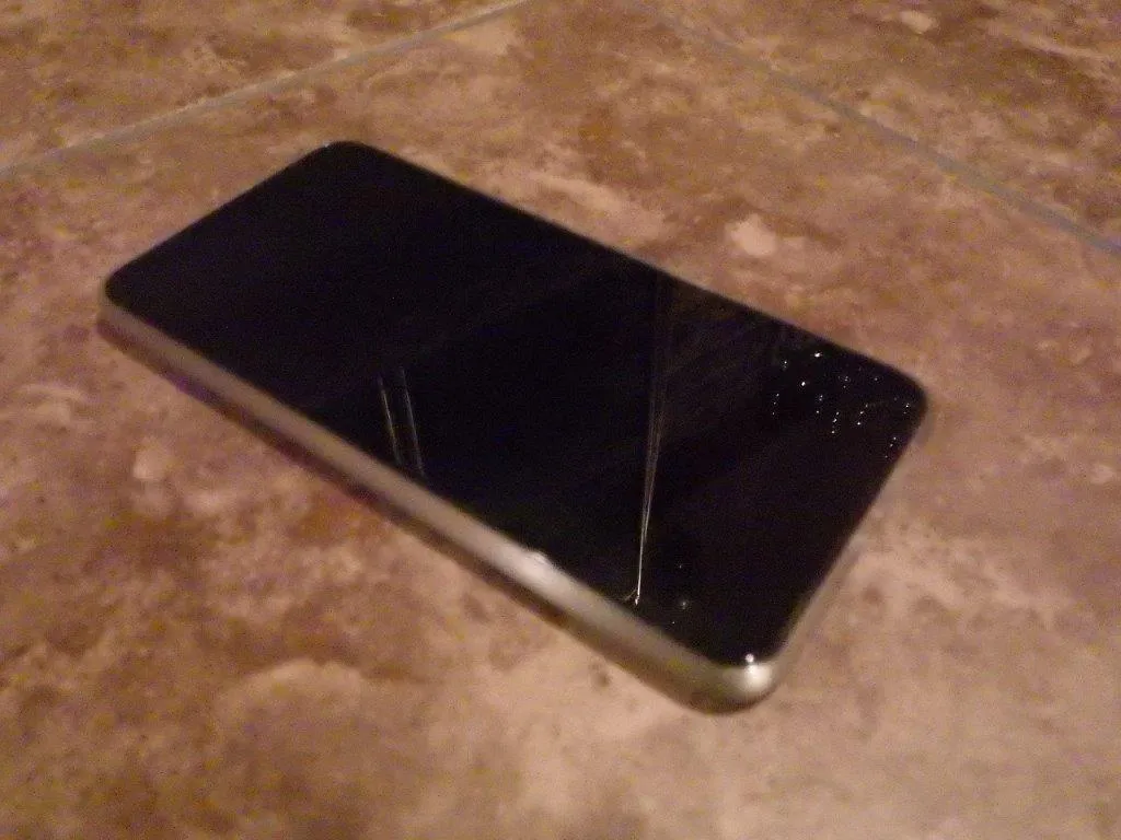 Mô hình điện thoại Samsung Galaxy S22+ cho ốp tùy chỉnh