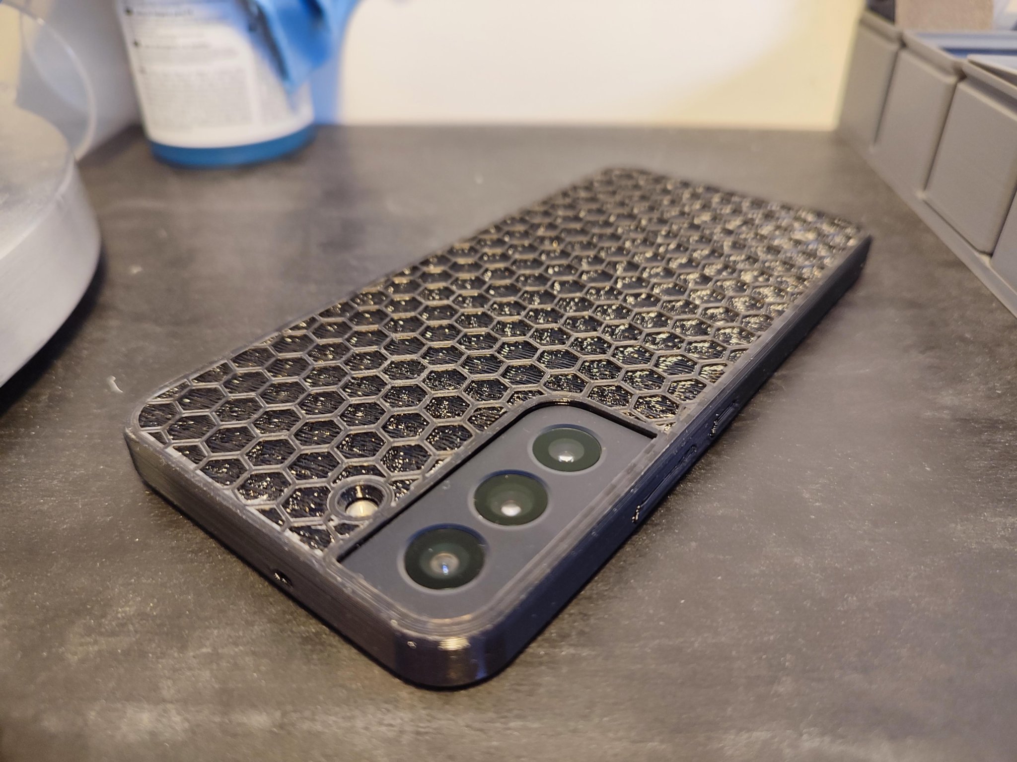 Ốp lưng Samsung Galaxy S22+ với thiết kế bảo vệ camera