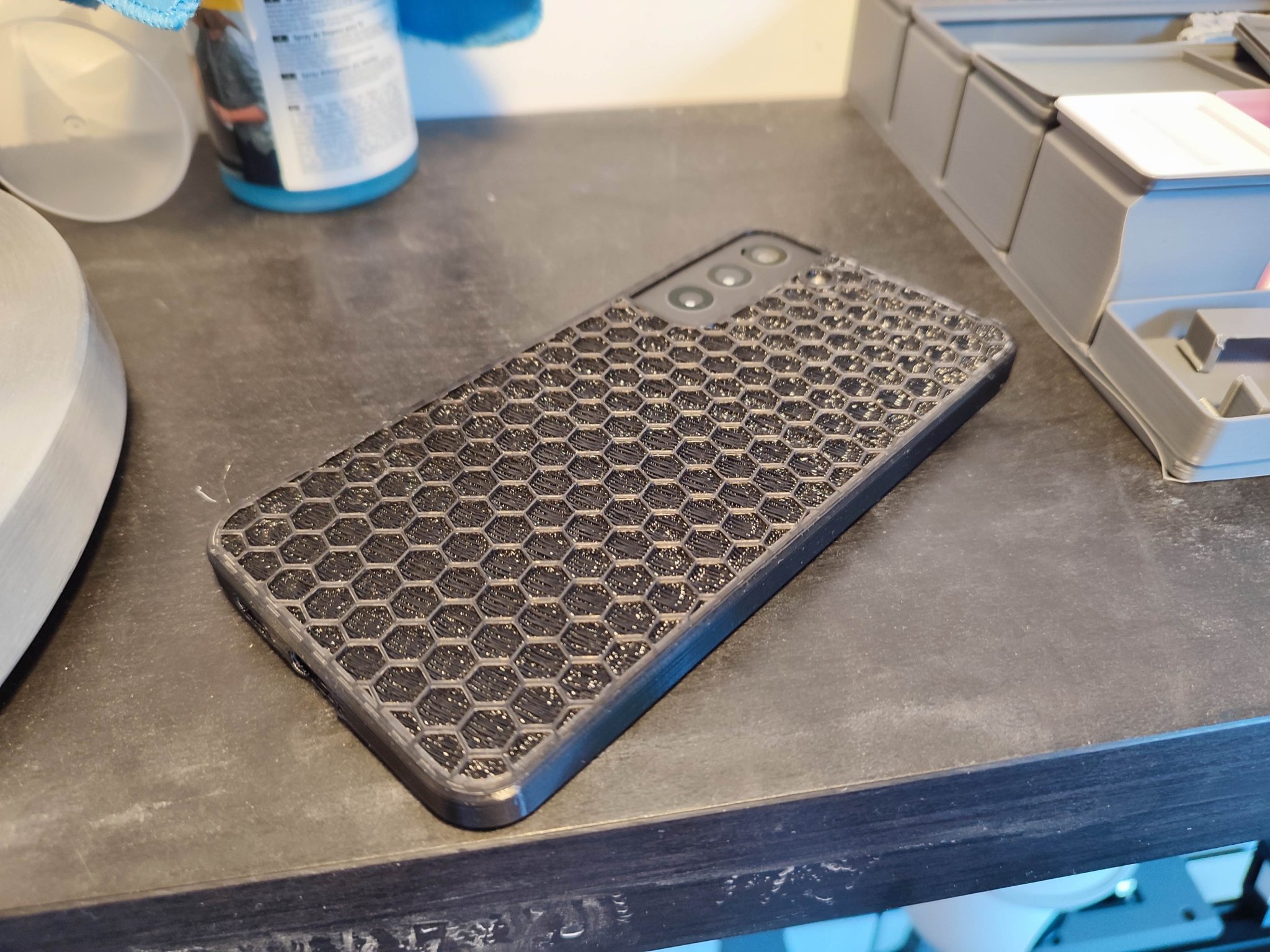 Ốp lưng Samsung Galaxy S22+ với thiết kế bảo vệ camera