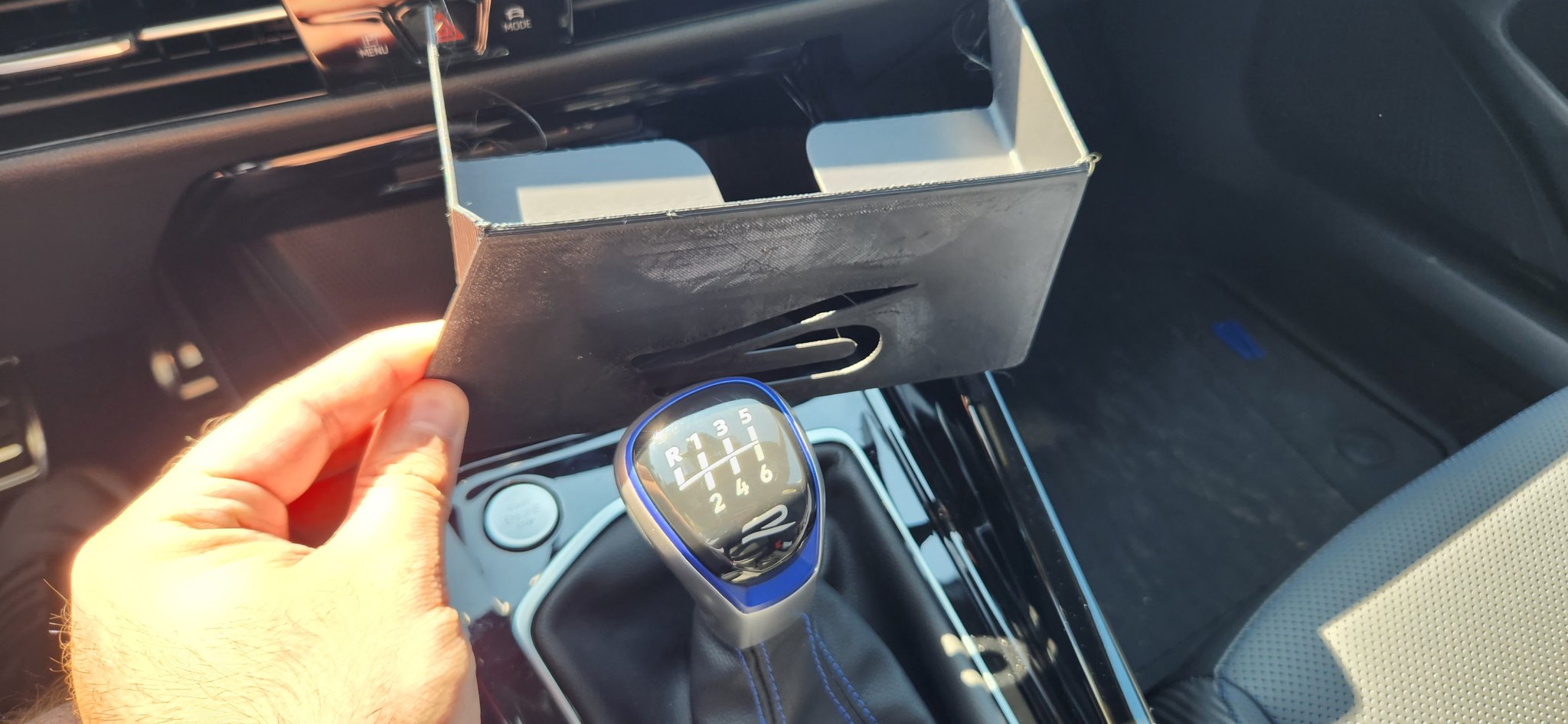 Giá đỡ sạc không dây cho VW Golf Mk8