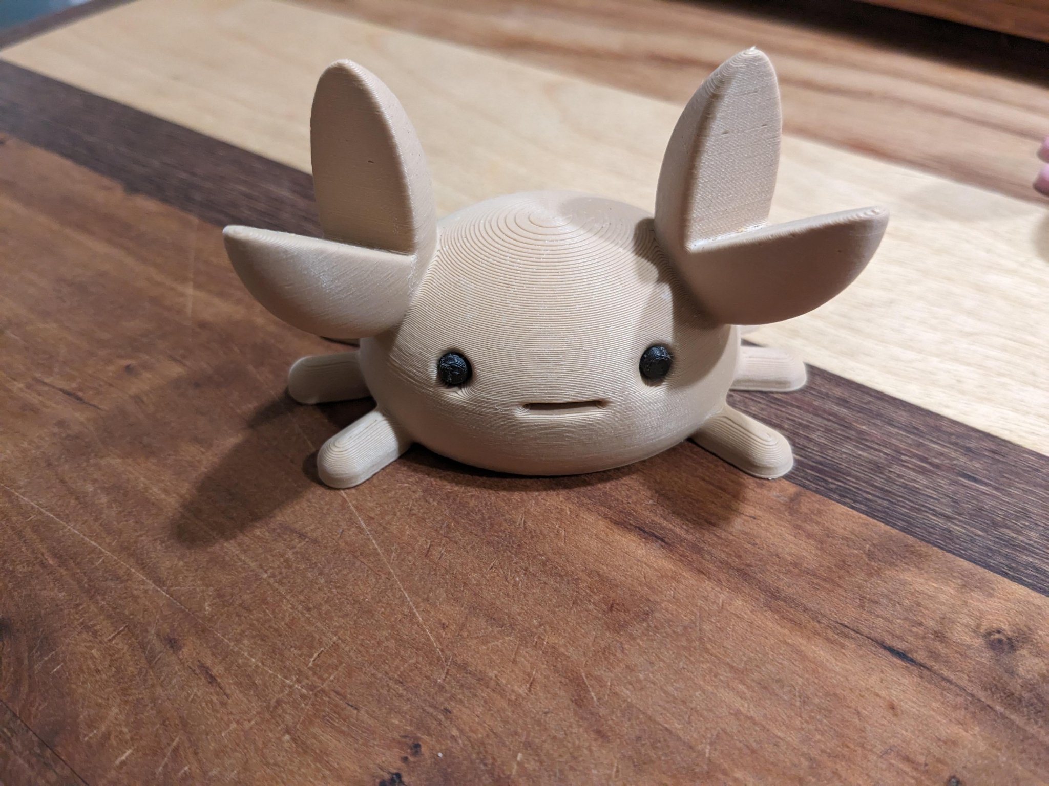 Cua mạnh mẽ giữ đồ vật tiện dụng