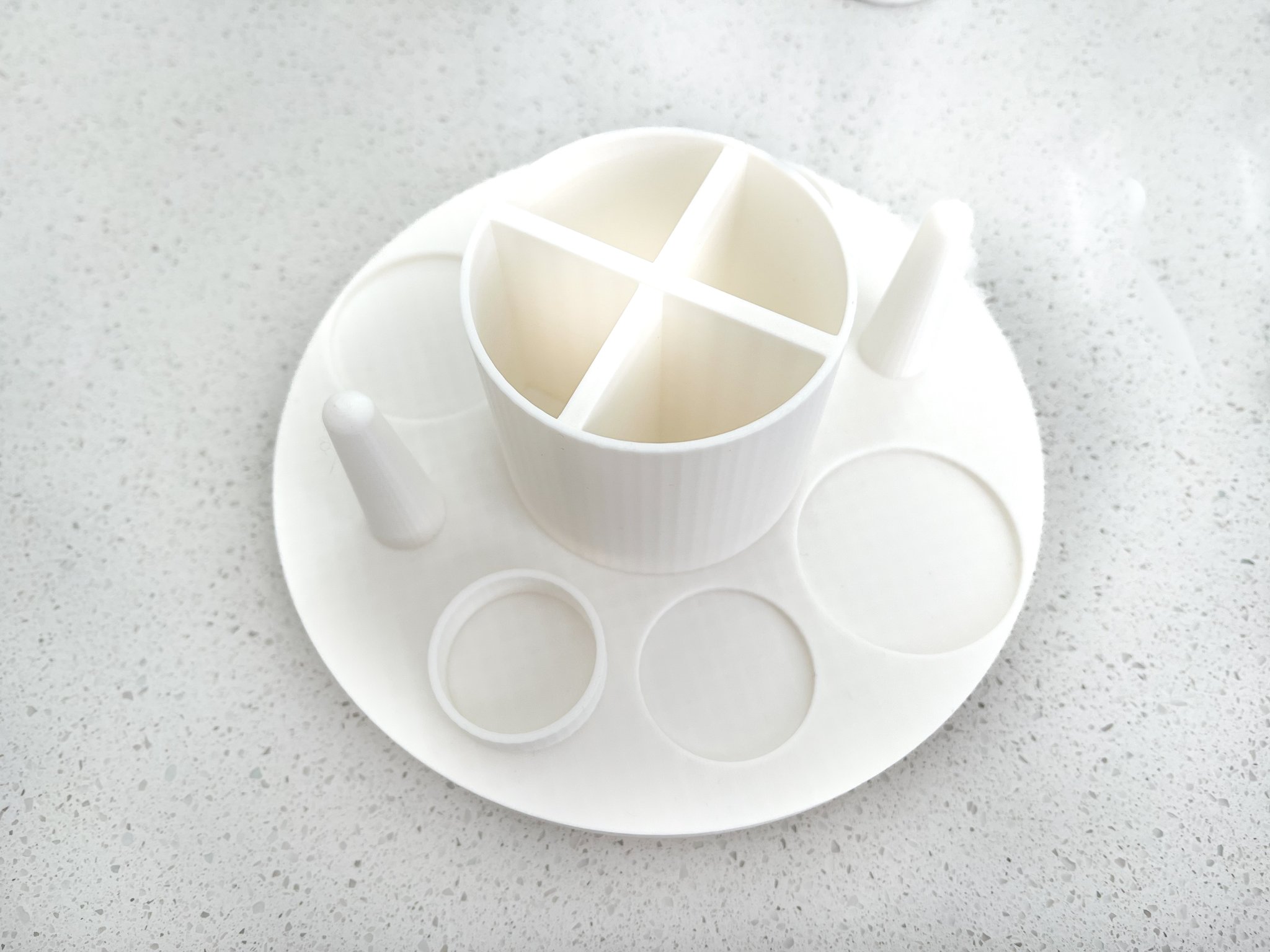 Giá đỡ xoay cho dụng cụ tạo kiểu tóc (Lazy Susan)