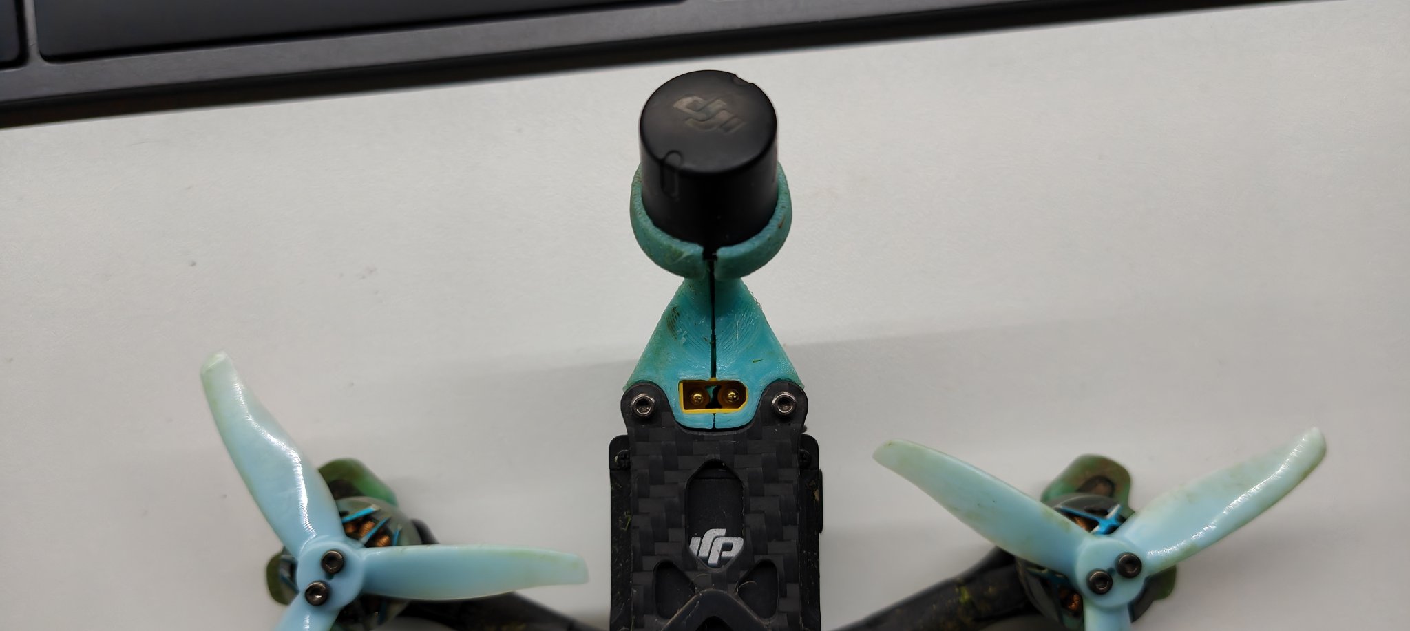 Giá đỡ anten o3 cho Siren Split F3 với tích hợp xt30