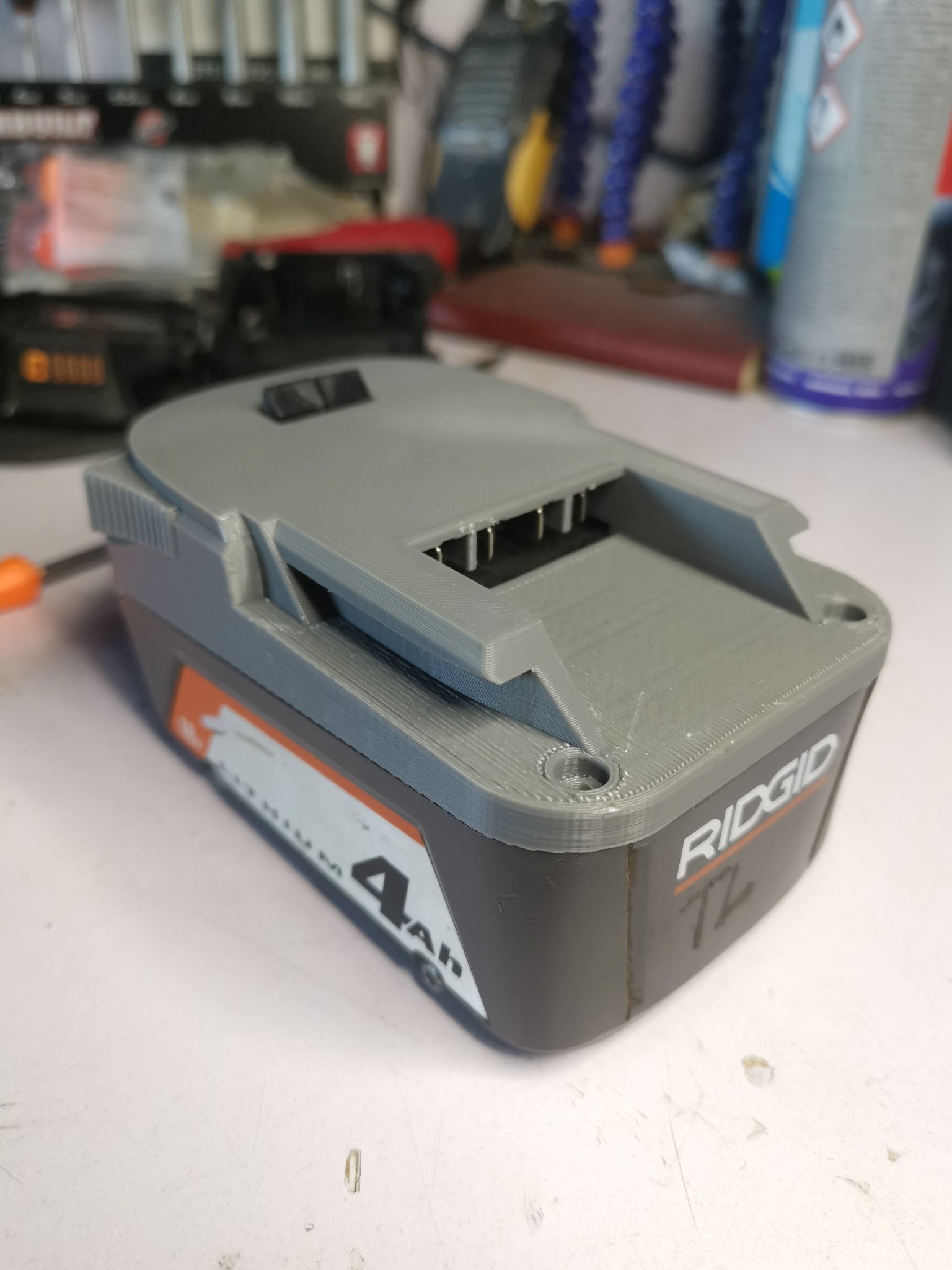 Phụ kiện thay thế pin 4ah cho máy khoan Ridgid