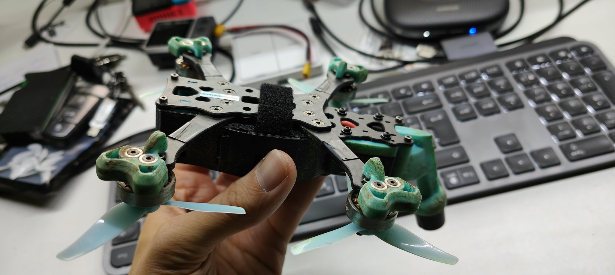 Bảo vệ tay cho quadmula siren SF3 với giá đỡ 9x9mm